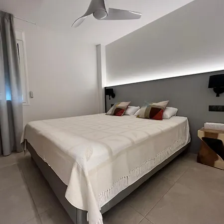 شقة Modern 2 Bedroom With Sea Views *