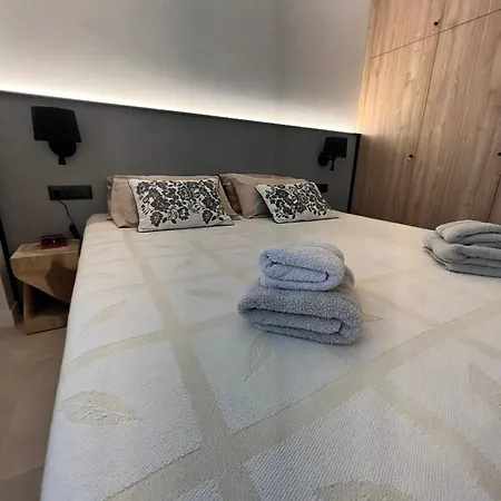 شقة Modern 2 Bedroom With Sea Views توريمولينوس