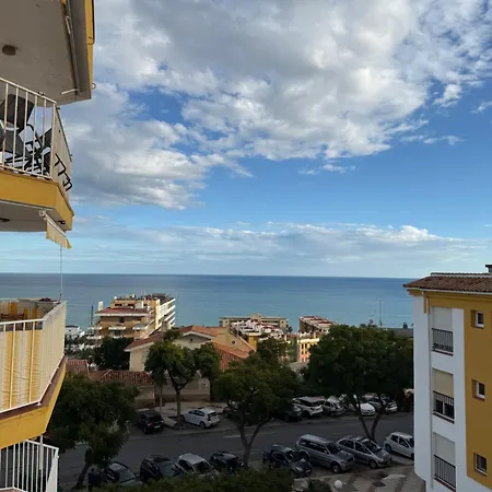 Modern 2 Bedroom With Sea Views Apartment