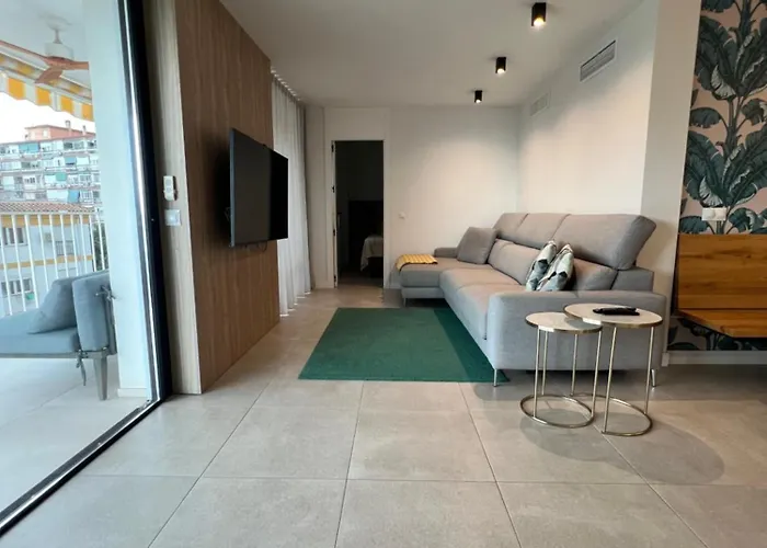 Lägenhet Modern 2 Bedroom With Sea Views