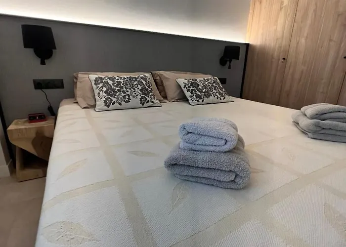 Lägenhet Modern 2 Bedroom With Sea Views Torremolinos